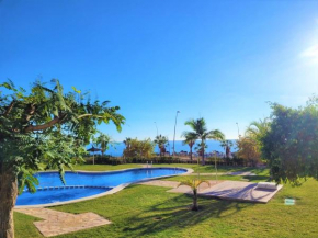 Espacioso apartamento con preciosos jardines y BBQ